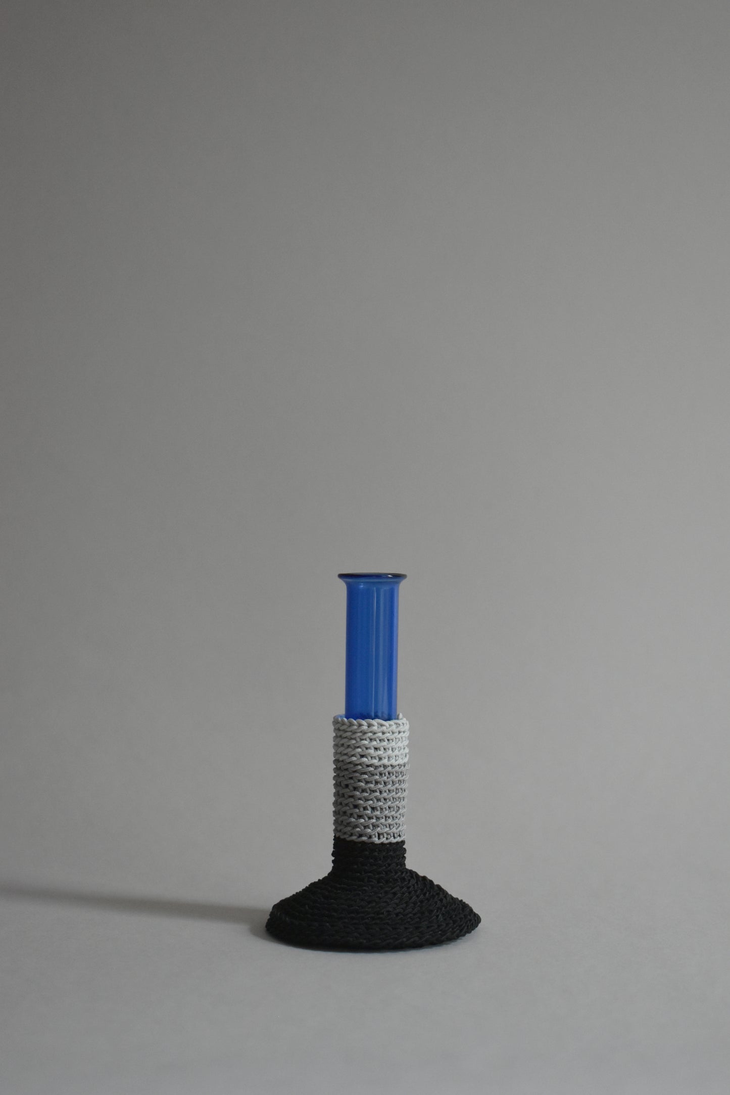 TUBE VASE / M / mono tone