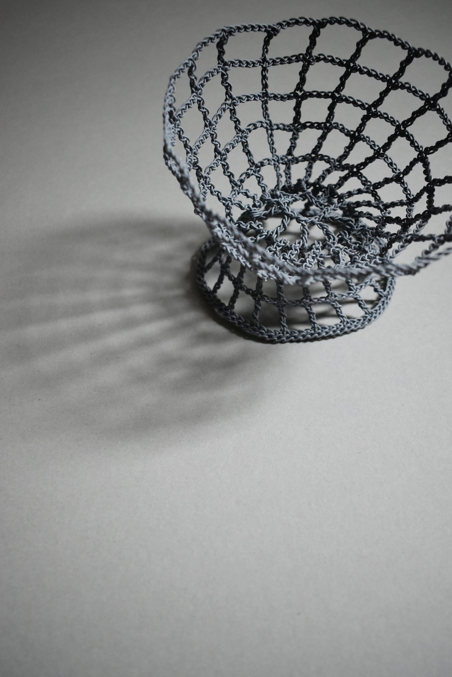 GRID VASE / bowl / dark gray
