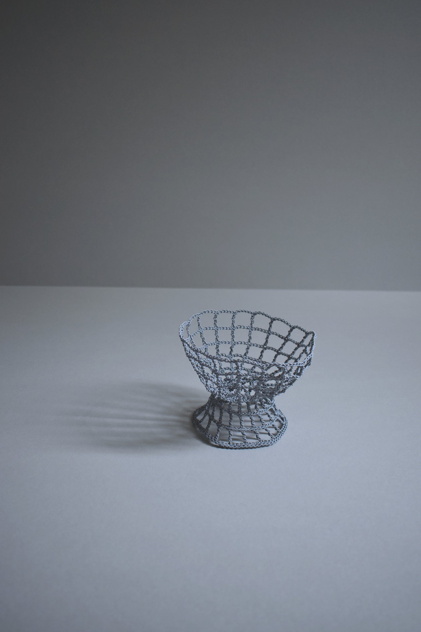 GRID VASE / bowl / gray