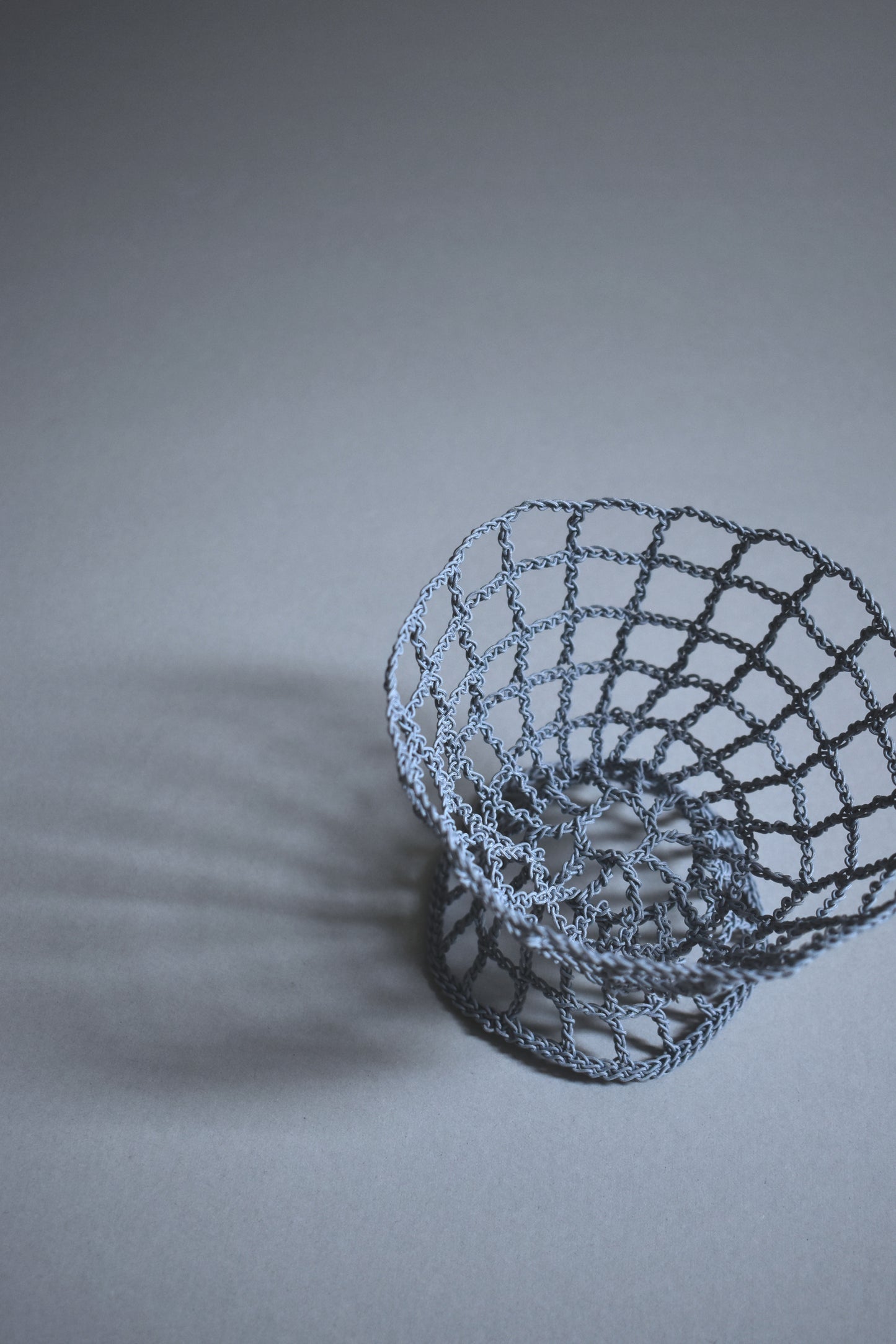 GRID VASE / bowl / gray