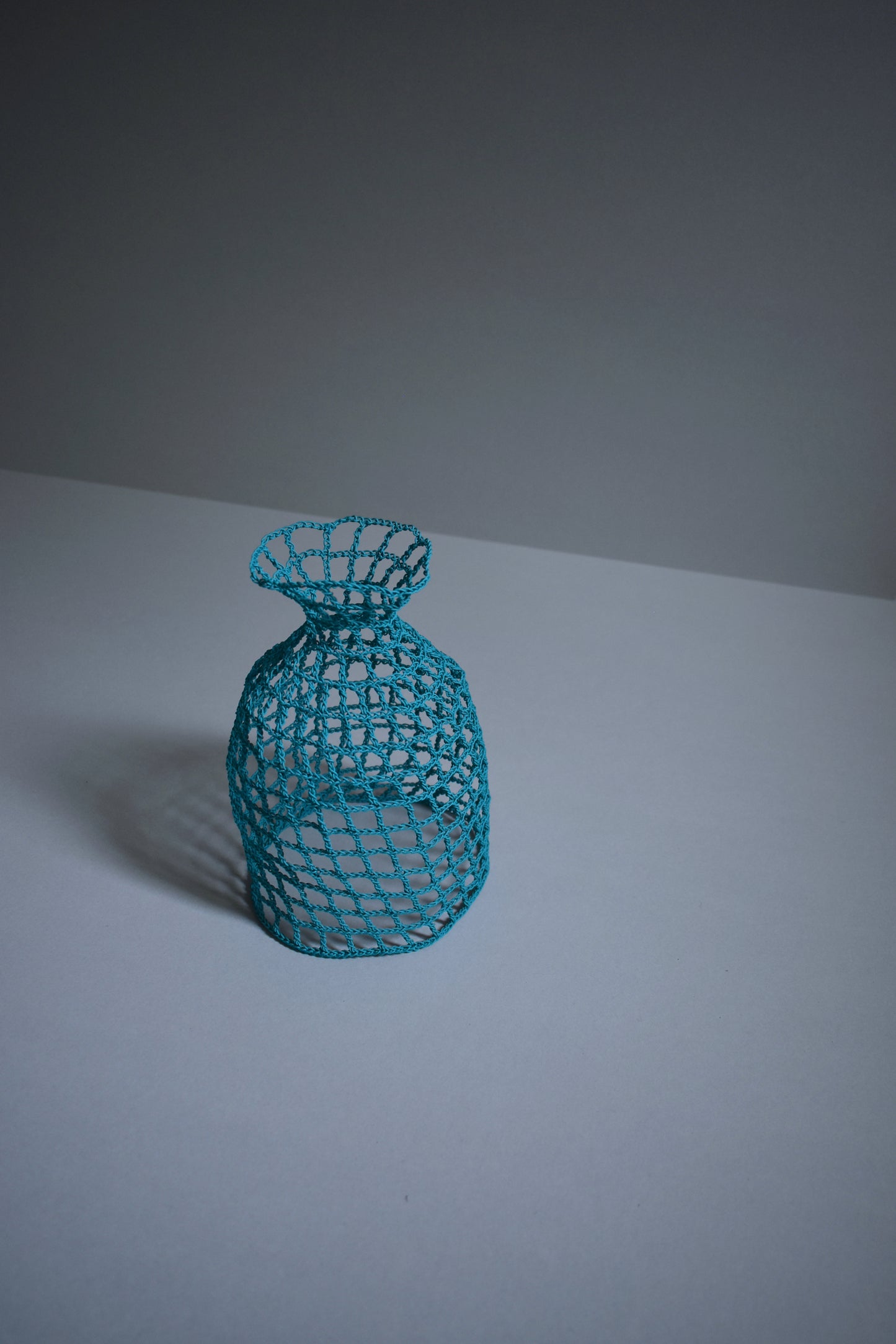 GRID VASE / cylinder / viridian