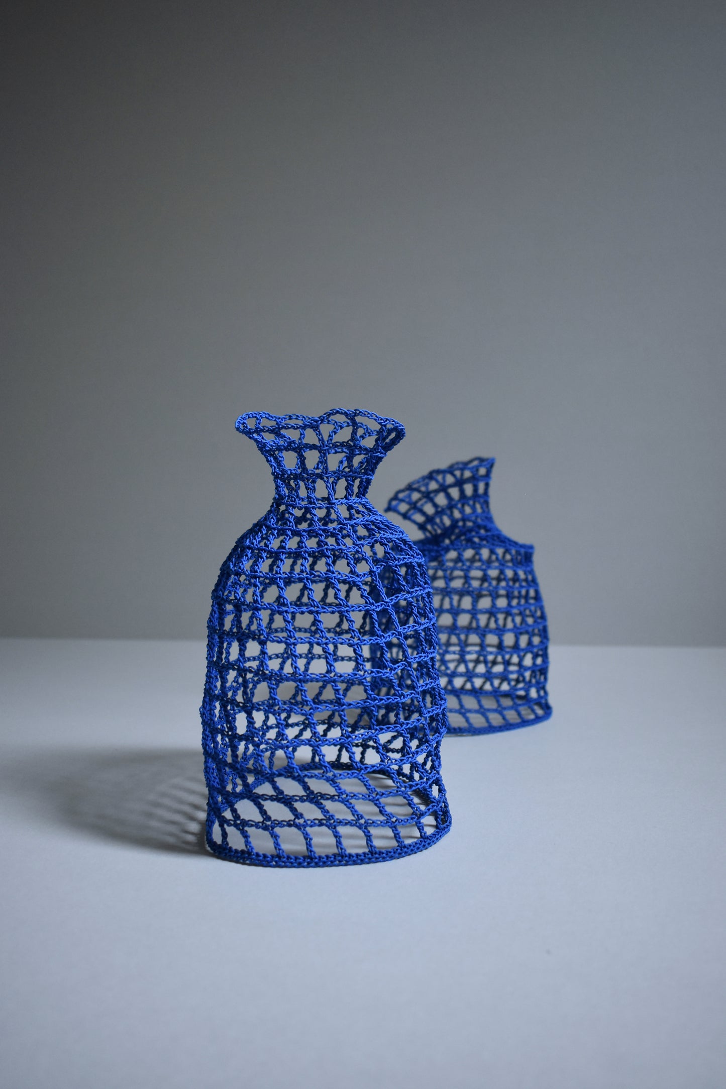 GRID VASE / cylinder / cobalt blue