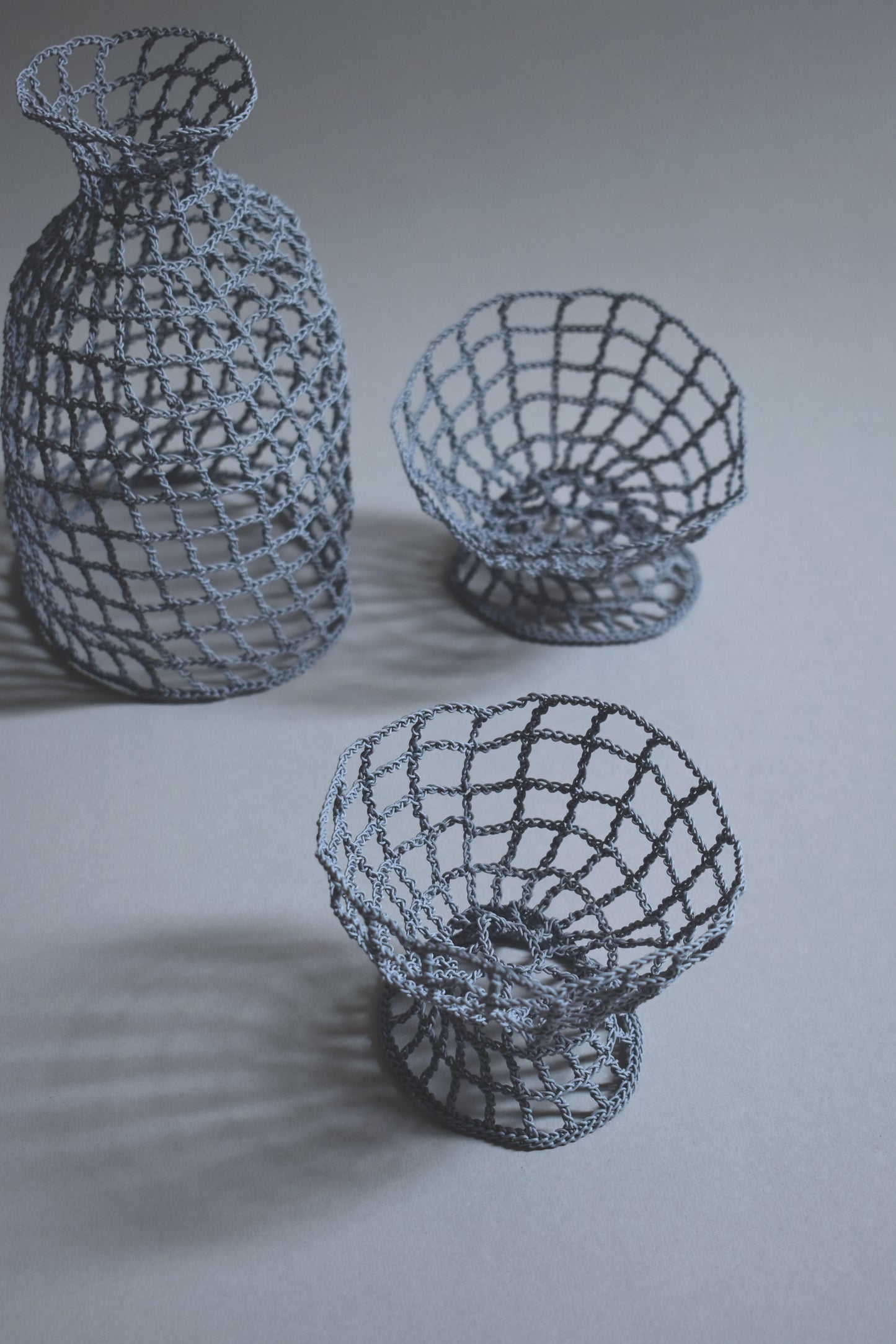 GRID VASE / bowl / gray
