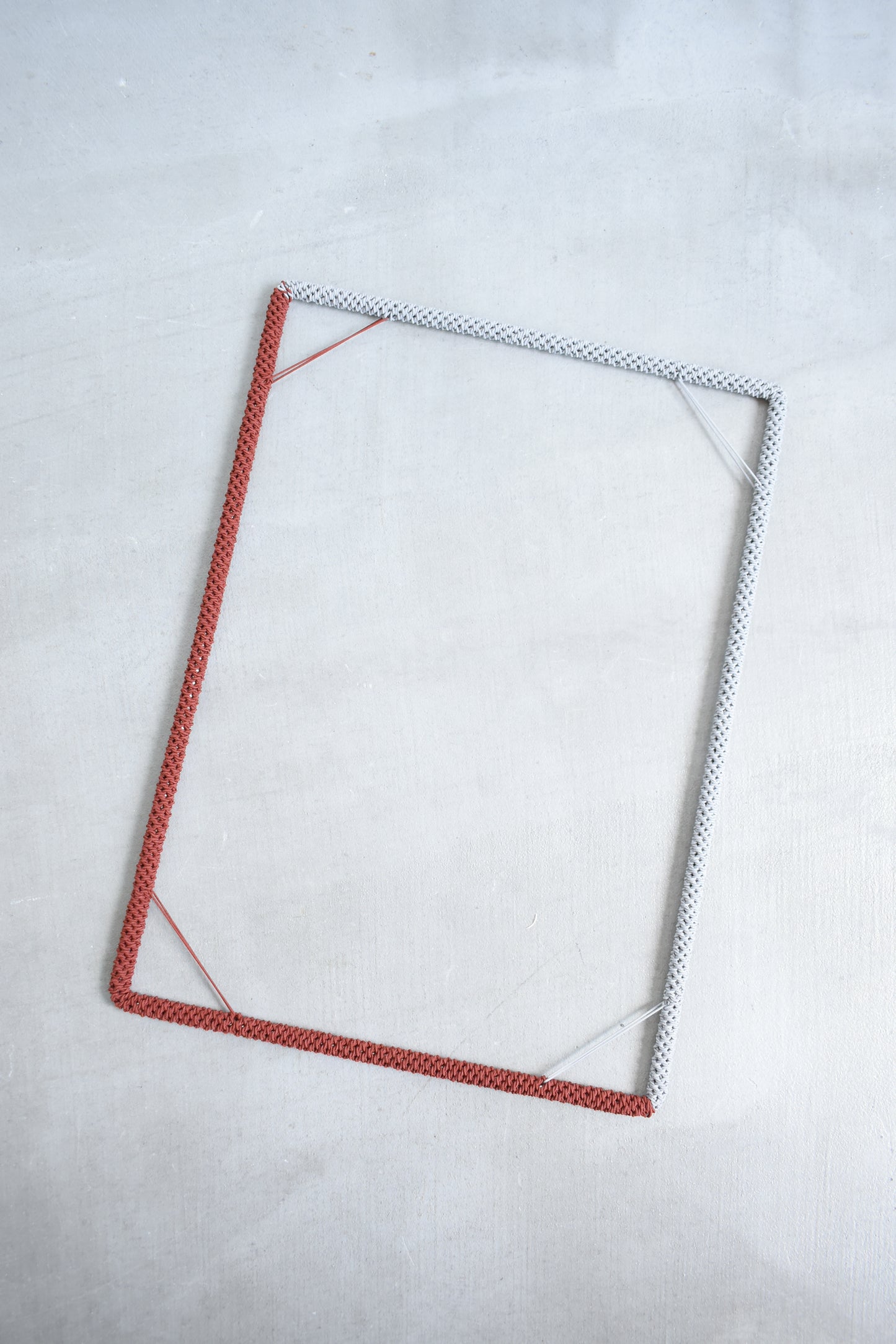FRAME / A4 / gray × maroon①