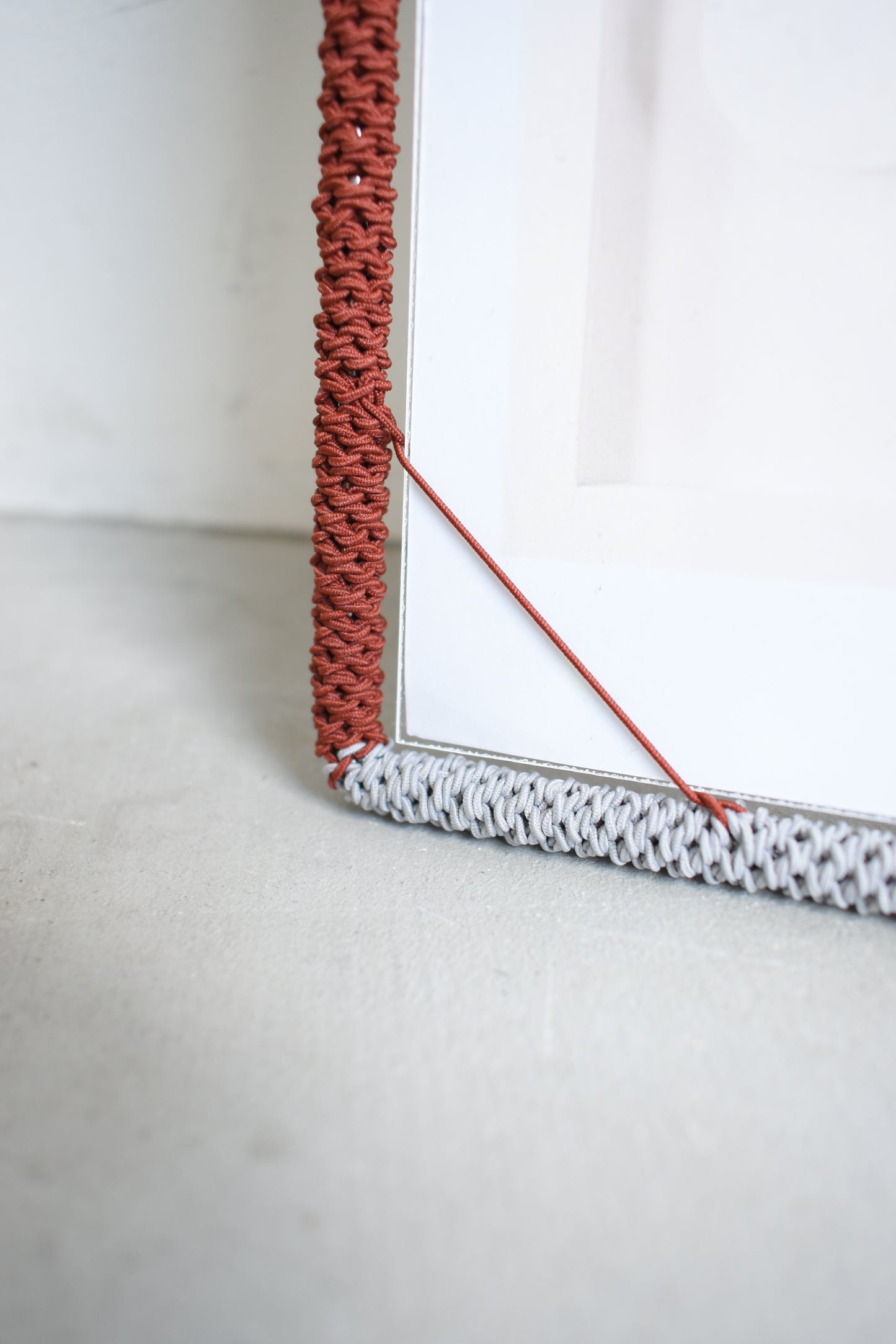 FRAME / A4 / gray × maroon①