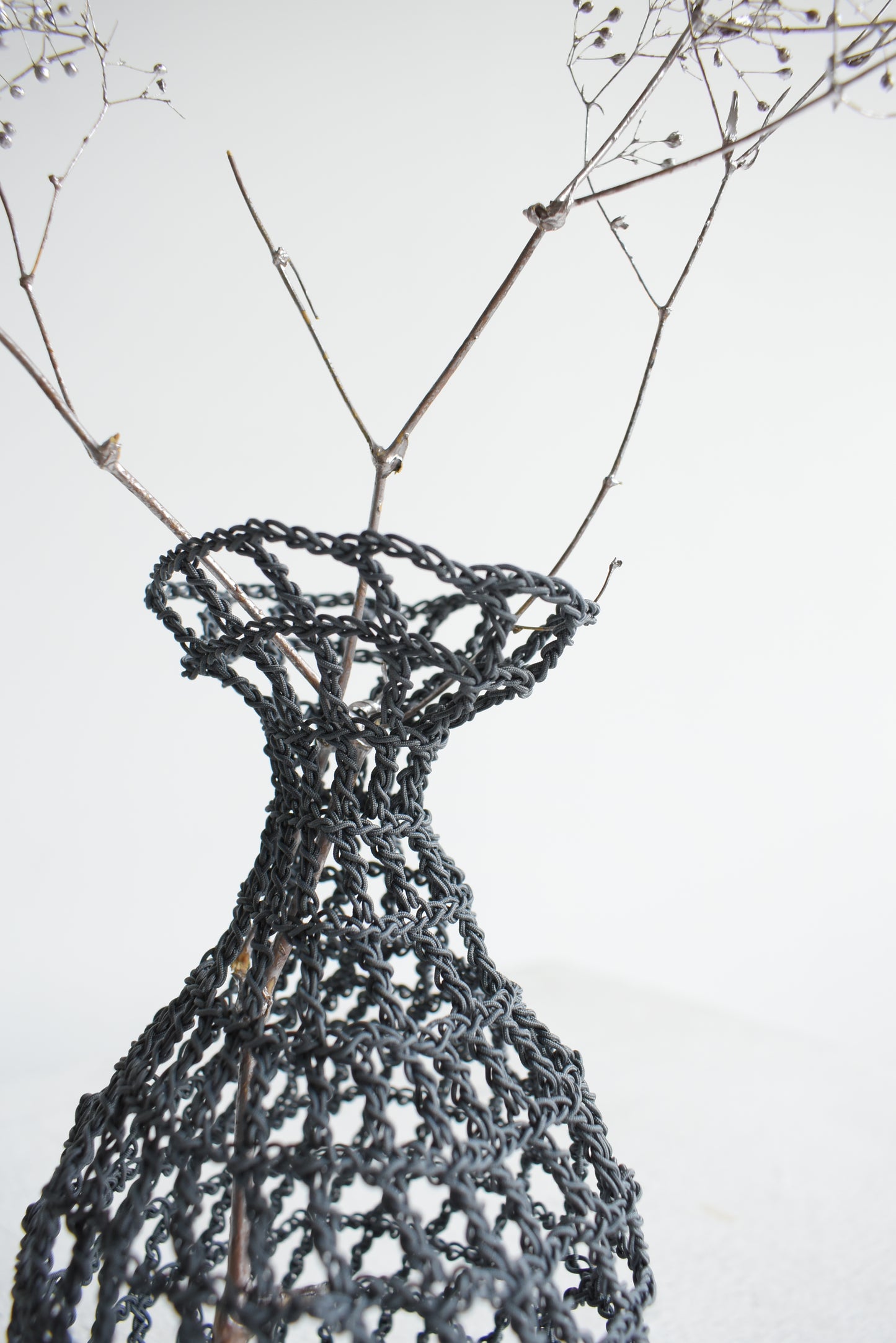 GRID VASE / tokkuri / dark gray