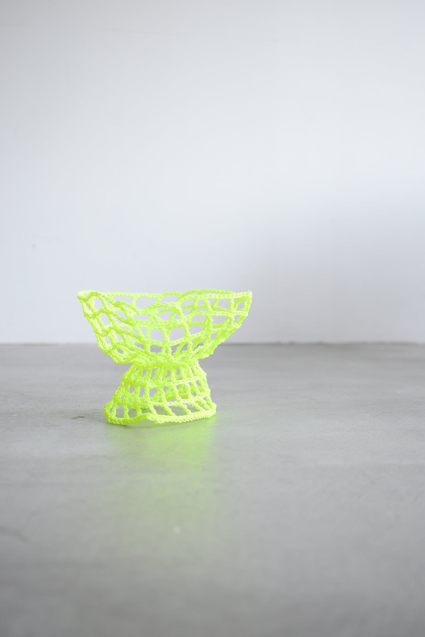 GRID VASE / bowl / bright yellow