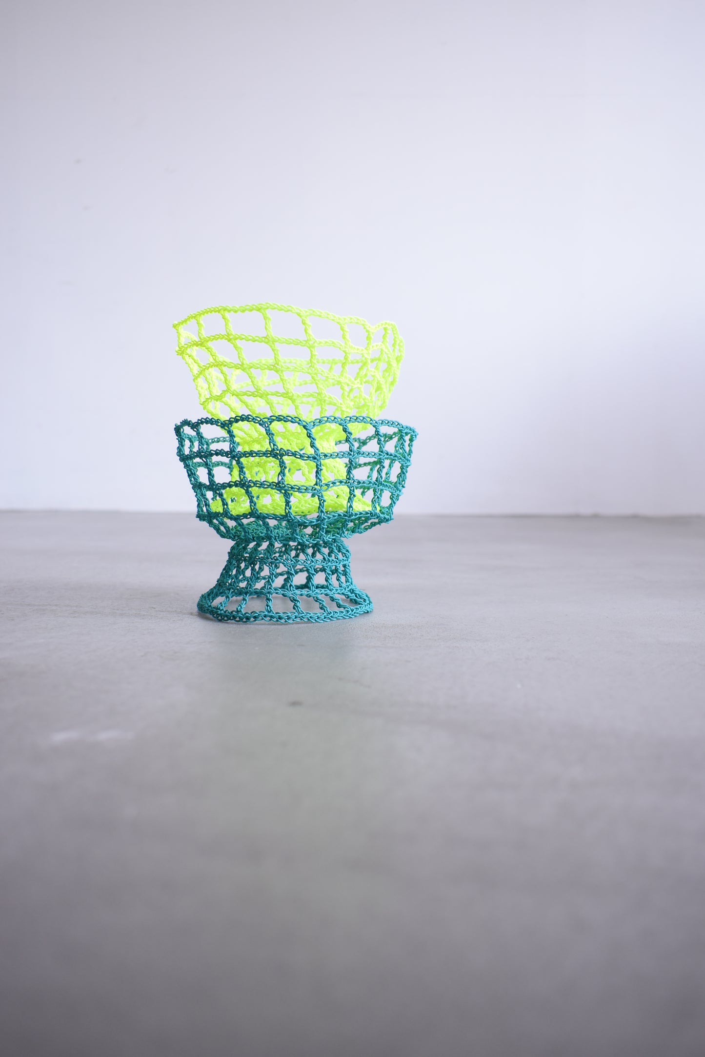GRID VASE / bowl / bright yellow