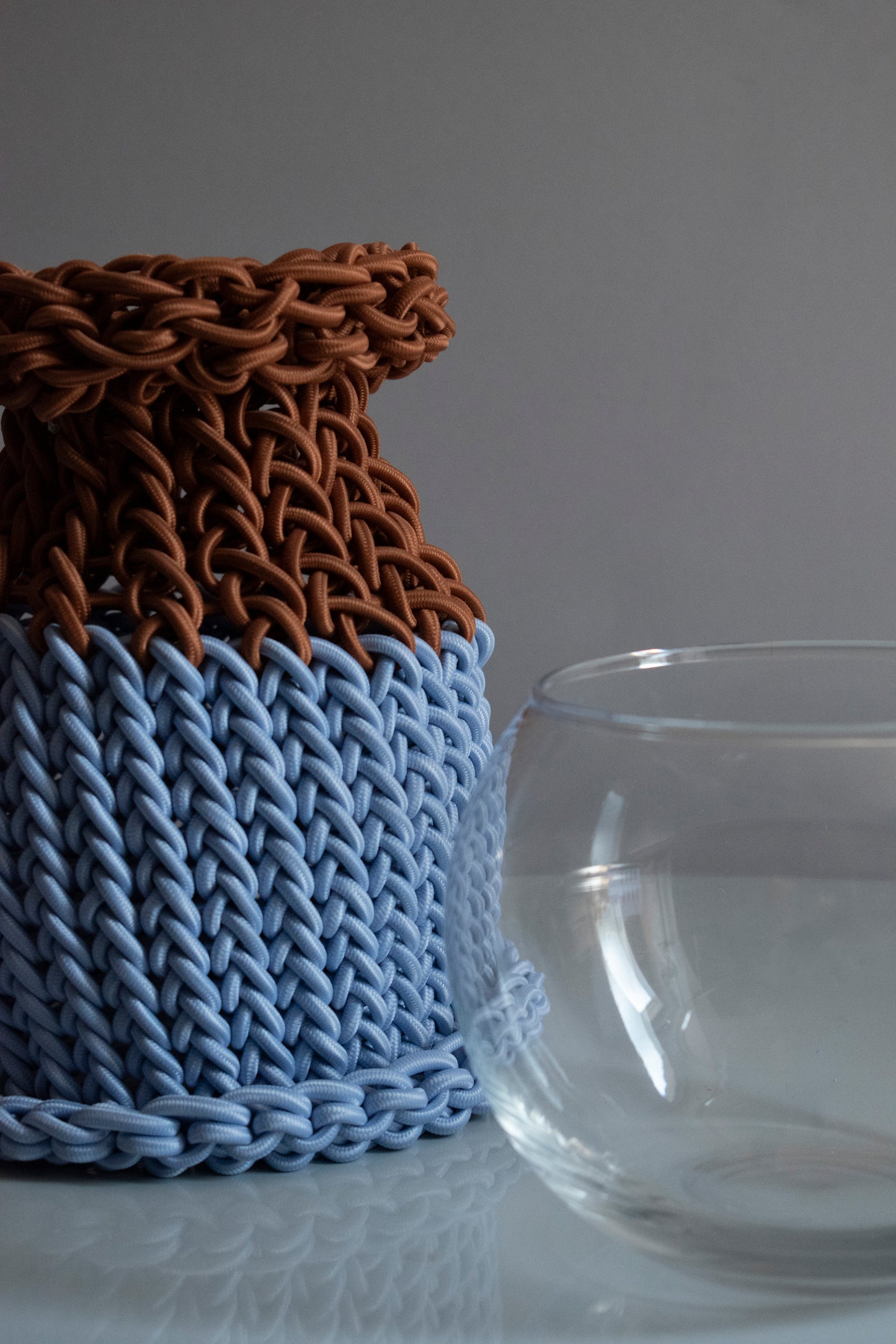 SHUKOU / bold vase / camel×light blue