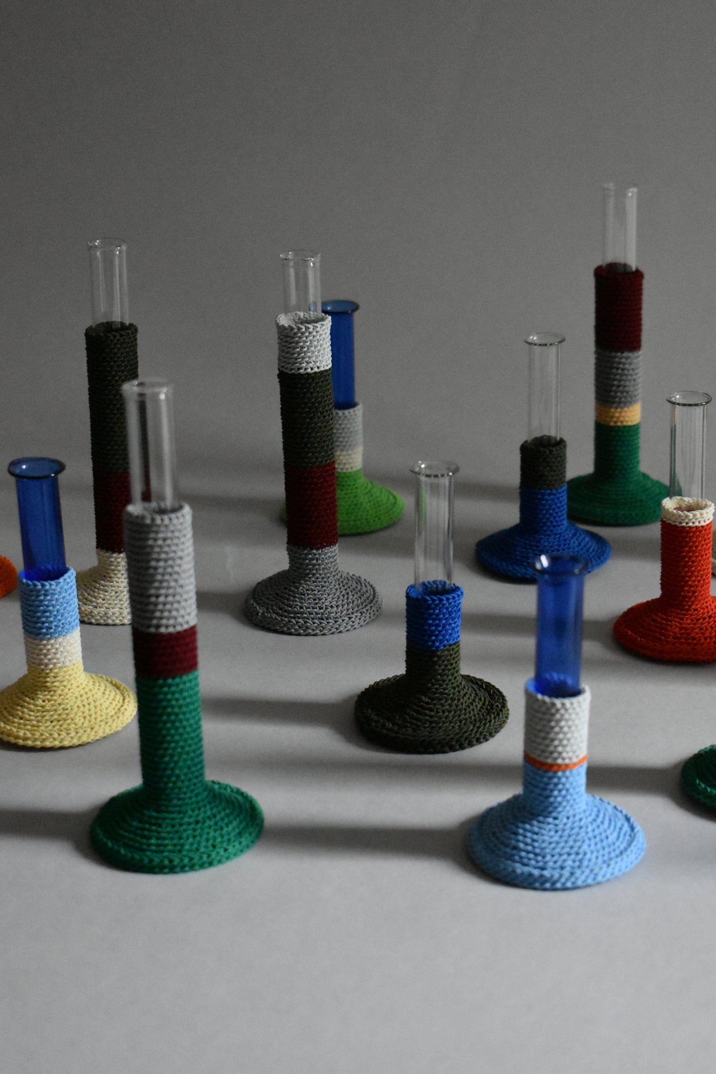TUBE VASE / M / maroon