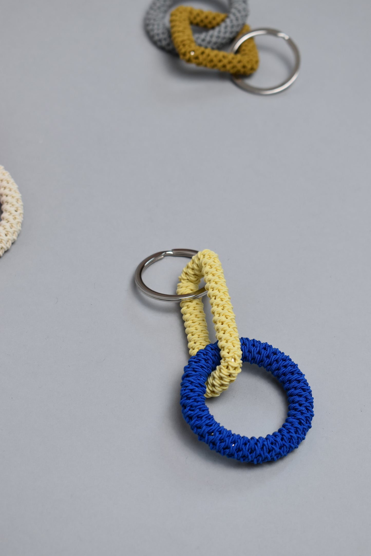 KEY CHARM / M / cream × cobalt blue