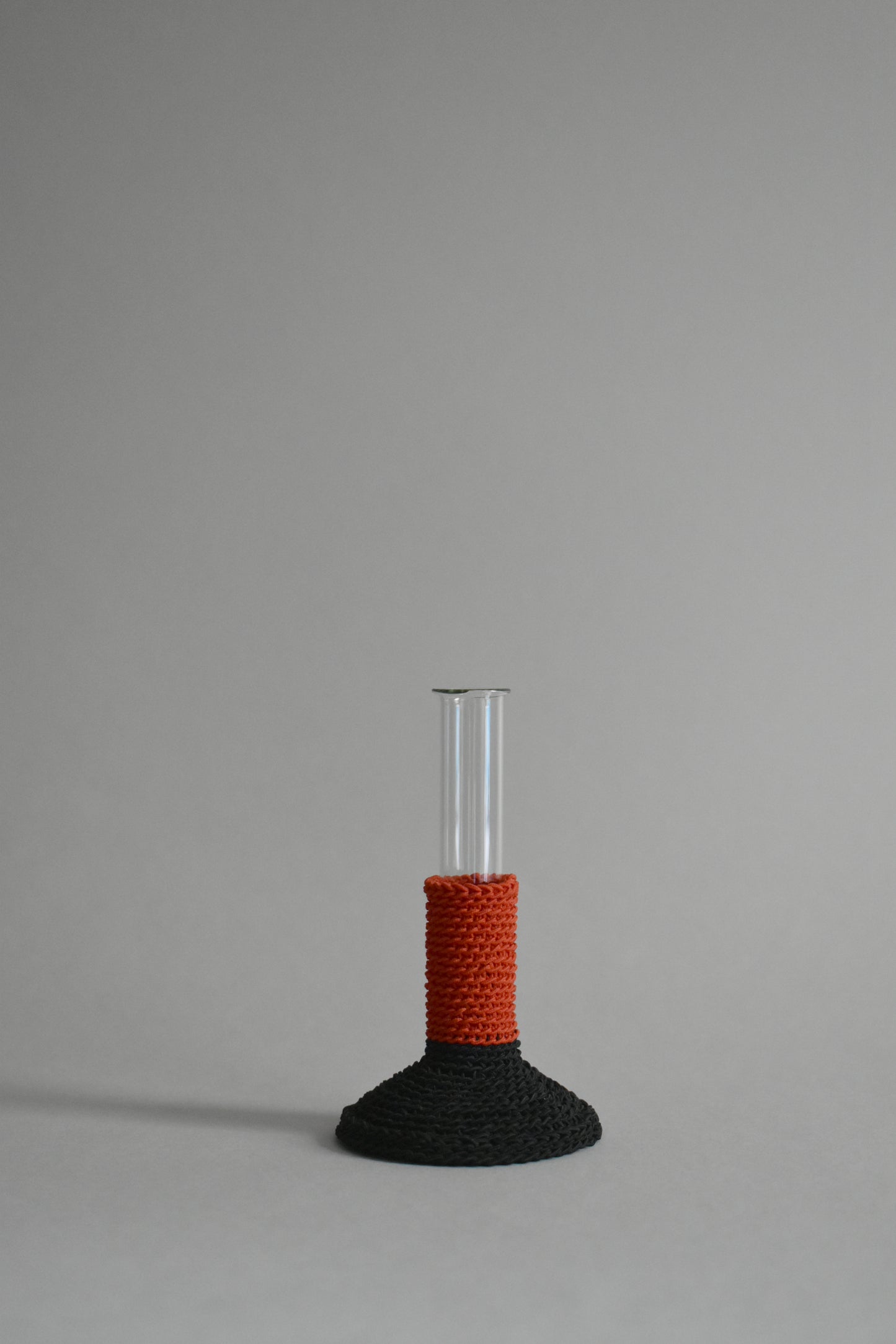 TUBE VASE / M / red × black