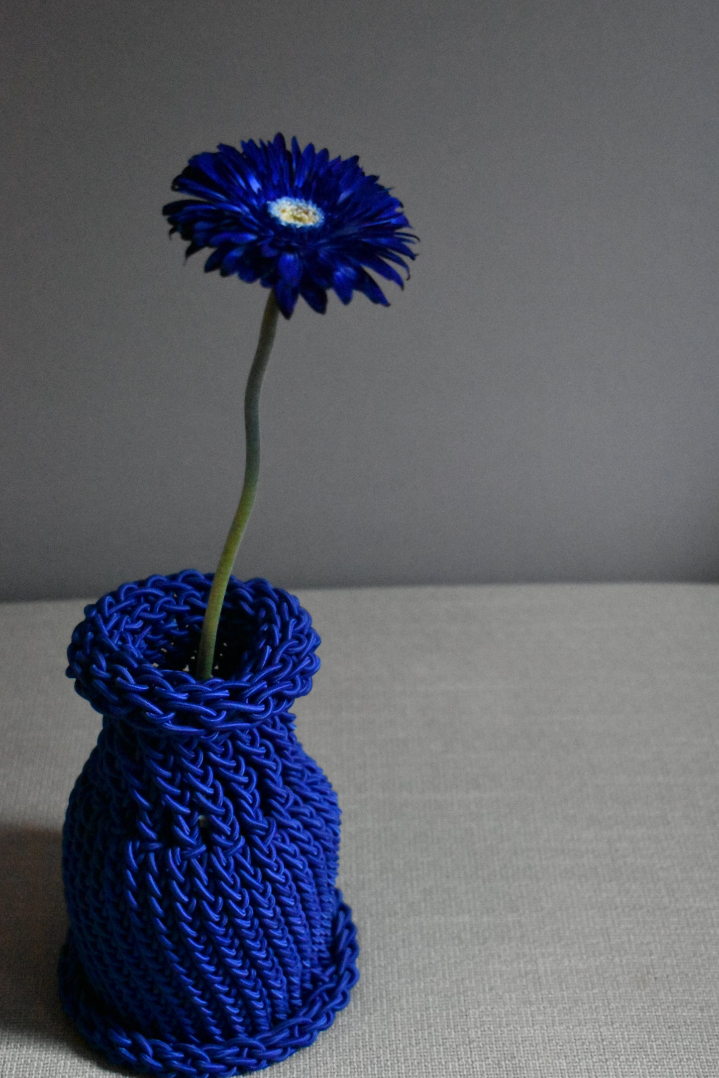 SHUKOU / bold vase / cobalt blue