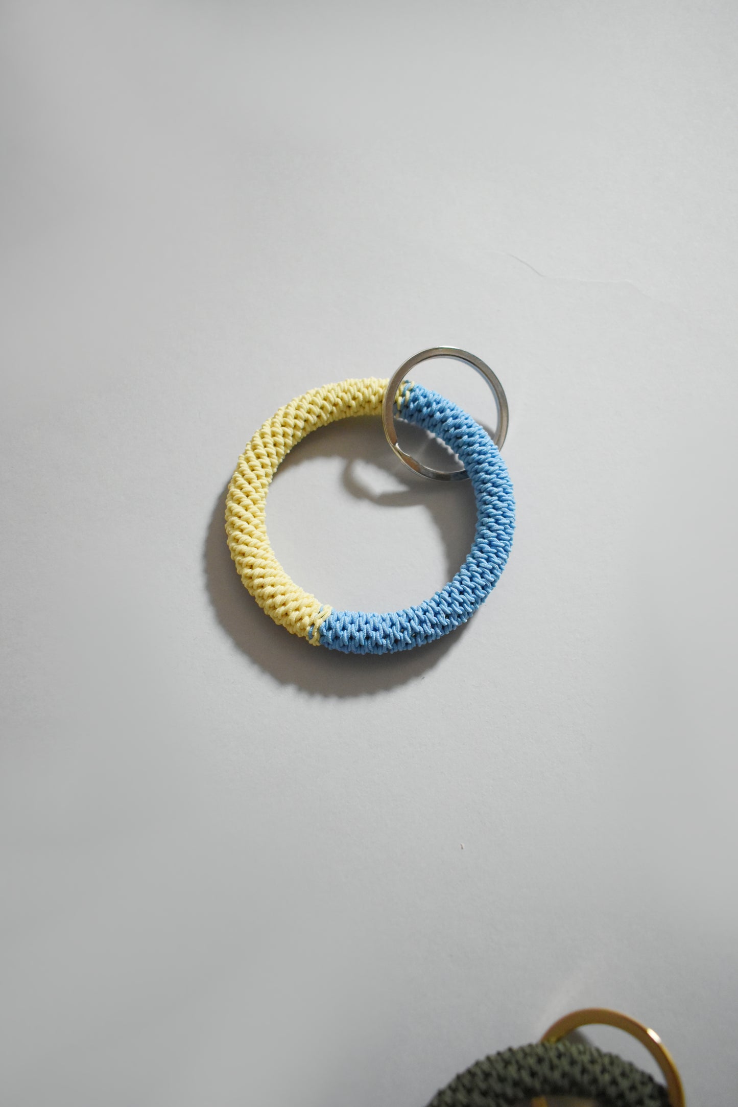 KEY CHARM / M / cream × light blue