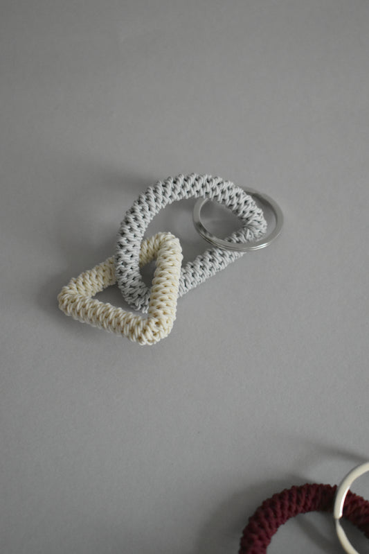 KEY CHARM / M / light gray × ivory