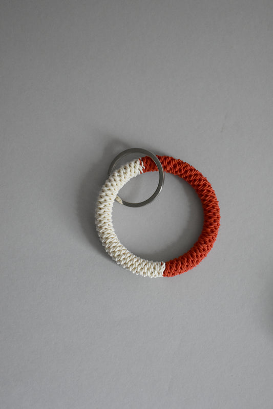 KEY CHARM / M / ivory × red