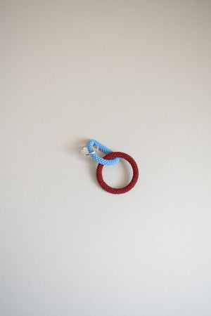KEY CHARM / L / light blue × wine